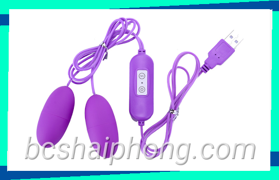 Trung rung tinh yeu cam sac usb dau cuc te tai 912